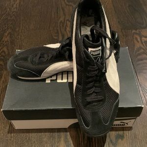 Puma black/natural Anjan sneaker. Men’s size 8.